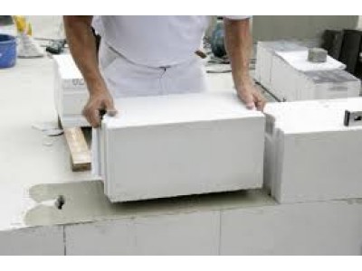 Як вибрати якісний газоблок 600 мм: критерії та рекомендації
